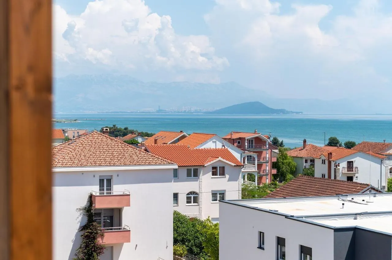 Olivae Apartments Trogir 0*,